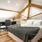Aparthotel Loft Prestige - Centro Leiria