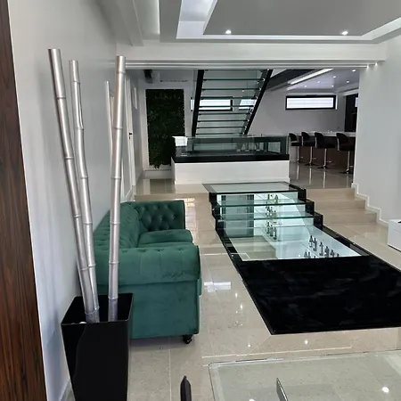 Aparthotel Loft Prestige *