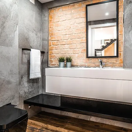 Loft Prestige Aparthotel 3*